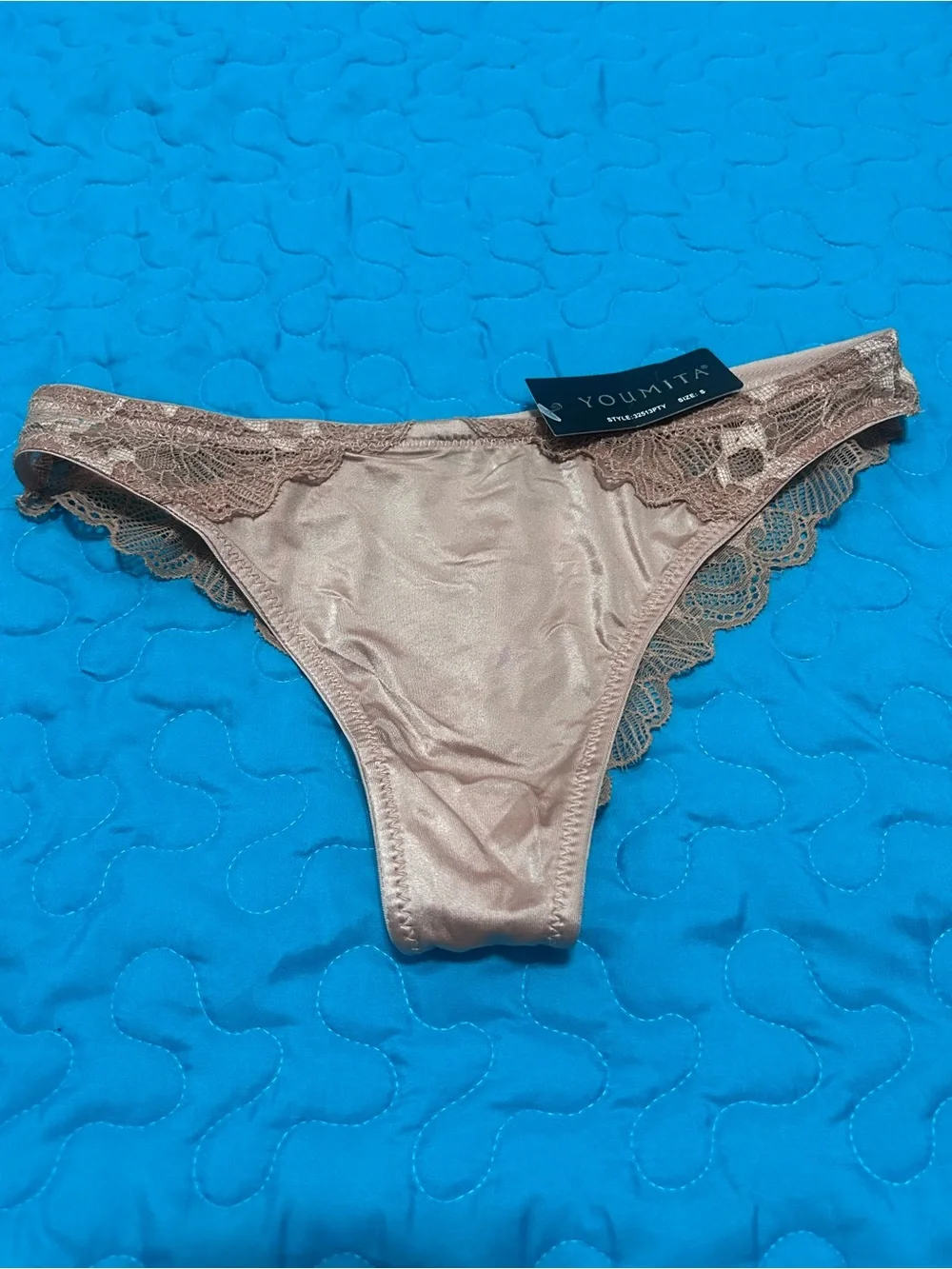 Lot of 5 Women's Cheeky and Brief Panties!!!! NWT